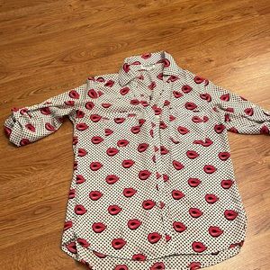 Express lipstick print portofino shirt